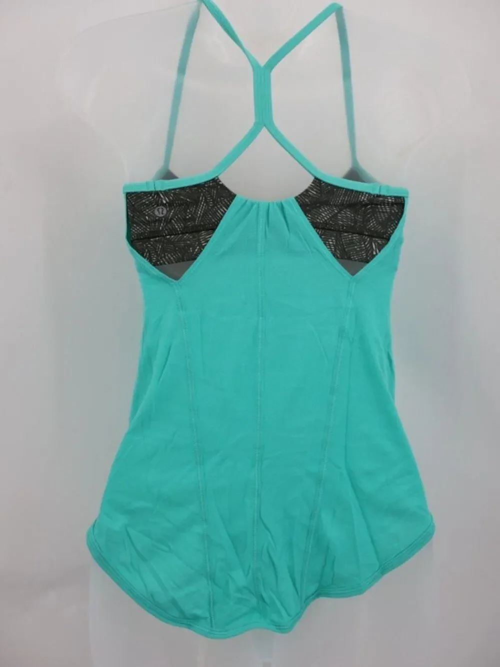 Lululemon Tank Top Womens 2 Green Roll Out Tank Bali Breeze Jazzy White Gator